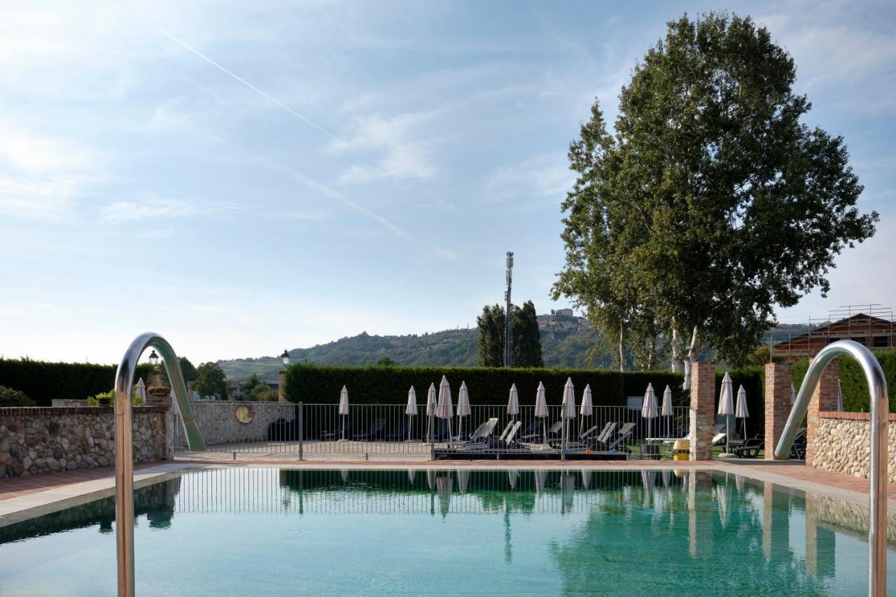 Hotel Le Botti Guarene Exterior foto